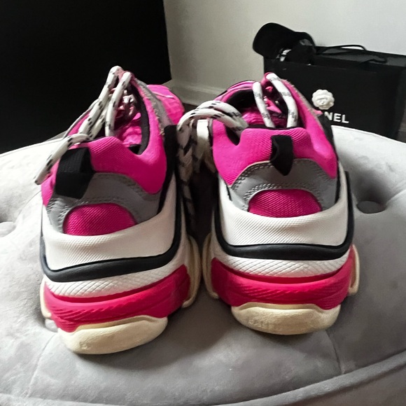 Women’s Balencigas sneakers - Picture 3 of 4